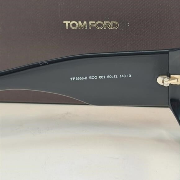 💯- New Authentic - TOM FORD - BLUE LOCK PILOT OPTICALS TF5958-B (SHINY BLAC… - Picture 5 of 13